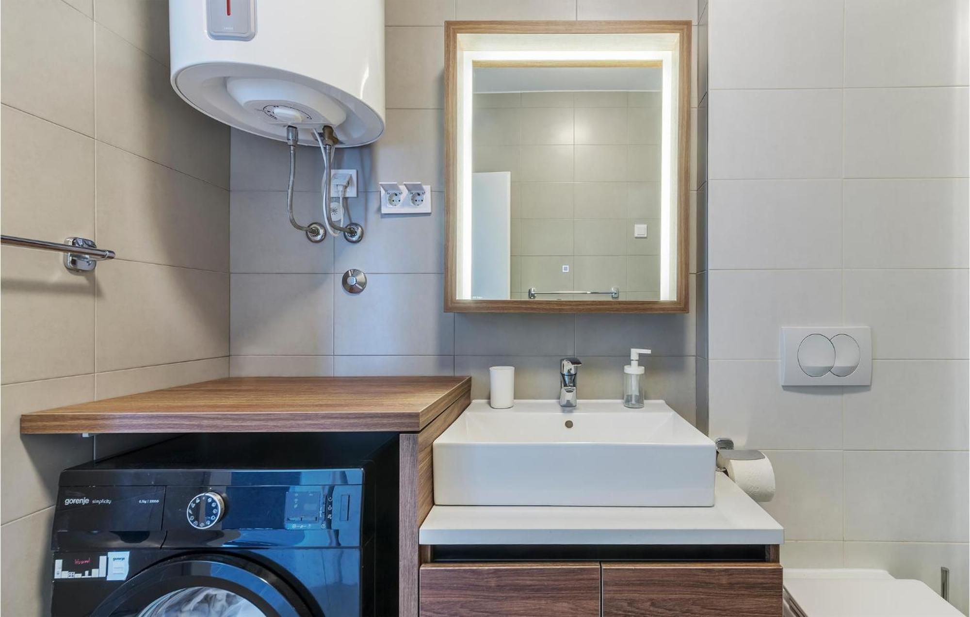 Amazing Apartment In Premantura With Kitchen Bagian luar foto